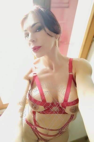 Foto selfie hot di Claudia B. transex Milano