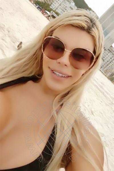 Foto selfie di Christine Bigboobes transex Lisbona