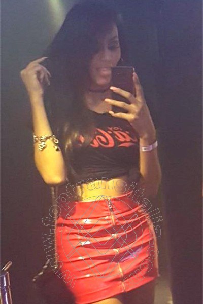 Foto selfie 13 di Nicolly Hilton transex Somma Lombardo