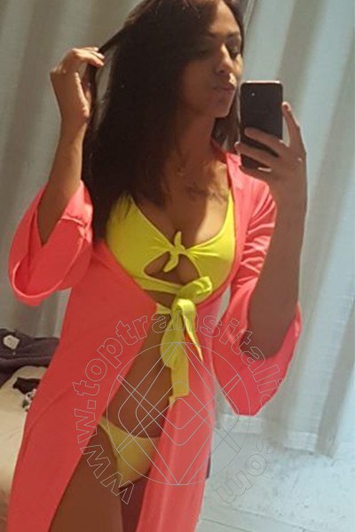 Foto selfie 12 di Nicolly Hilton transex Somma Lombardo