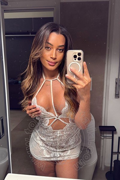 Foto selfie 32 di Iris Araujo transex Brescia