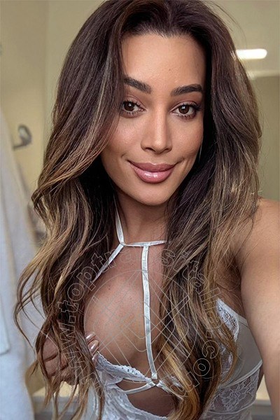 Foto selfie 26 di Iris Araujo transex Brescia
