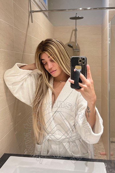 Foto selfie di Sofia Rabello transex Milano