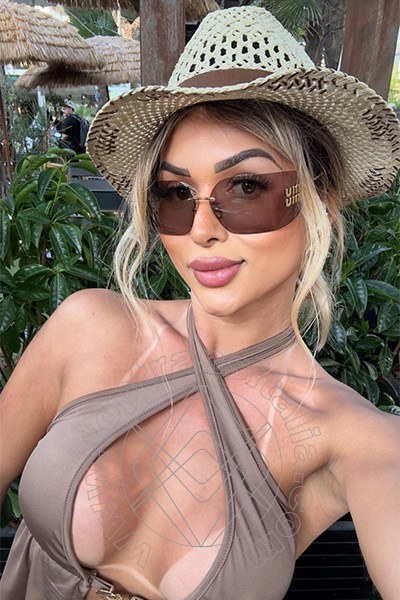 Foto selfie di Gabi Sampaio transex Bari