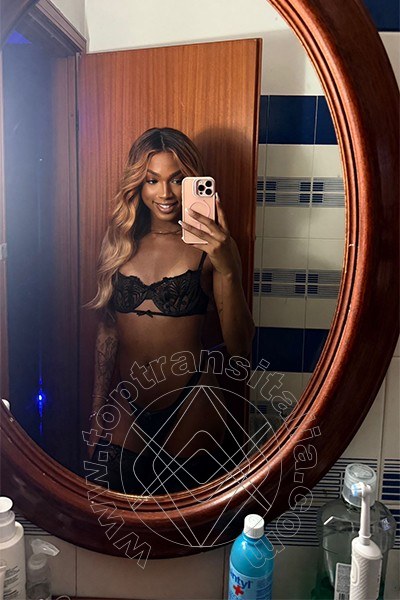 Foto selfie 8 di Antonella Veloso transex Varese