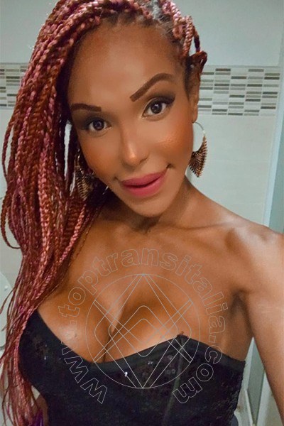 Foto selfie 43 di Wanessa Armani transex Frosinone