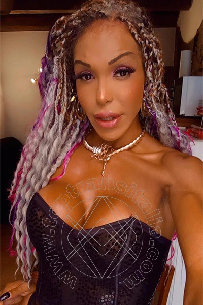 Foto selfie 22 di Wanessa Armani transex Frosinone