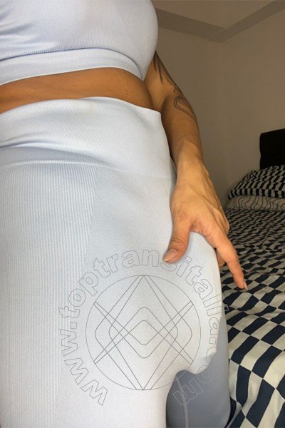 Foto selfie hot di Kathy Barreto transex San Paolo