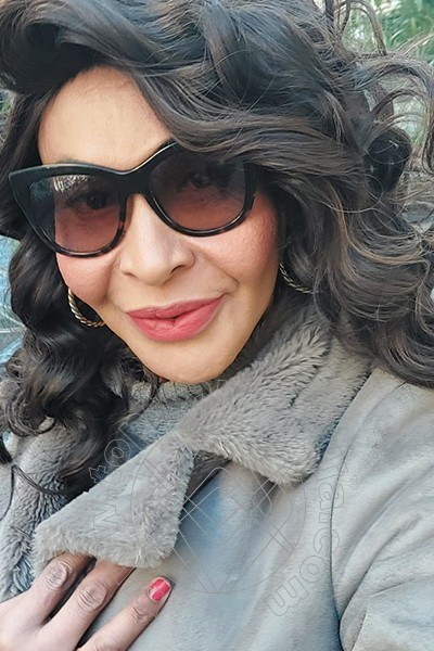 Foto selfie 28 di Tainá Oliveira transex Prato