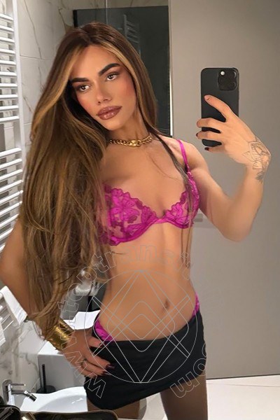 Foto selfie 12 di Rafaella Menicucci Xxl transex Milano