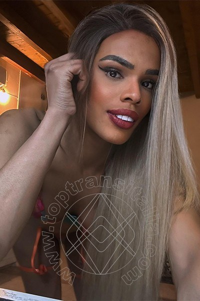 Foto selfie 6 di Vitoria Evans transex Ravenna