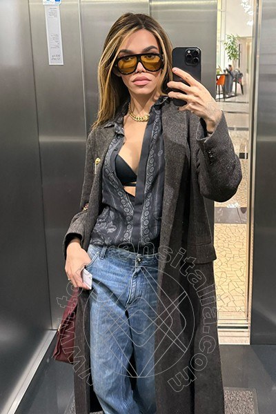 Foto selfie di Rafaella Menicucci Xxl transex Milano