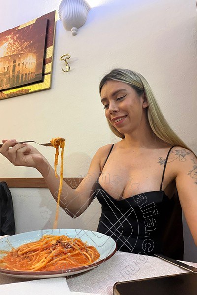 Foto selfie 9 di Pornostar Riane Mello transex Roma