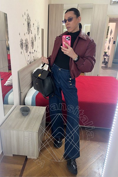 Foto selfie 3 di Larissa Cardoso transex Modena