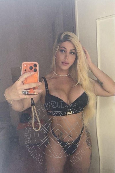 Foto selfie di Yara rios transex Napoli