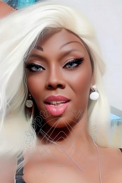 Foto selfie di Virna La Super Dotata transex Milano