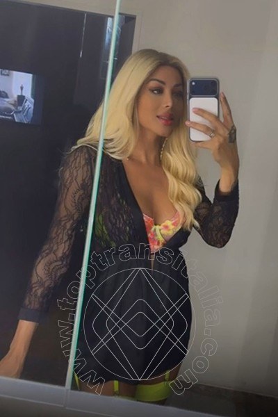 Foto selfie di Camilla Brazil transex Roma