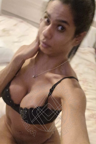 Foto selfie di Kelly Hot Piccolina transex Foligno
