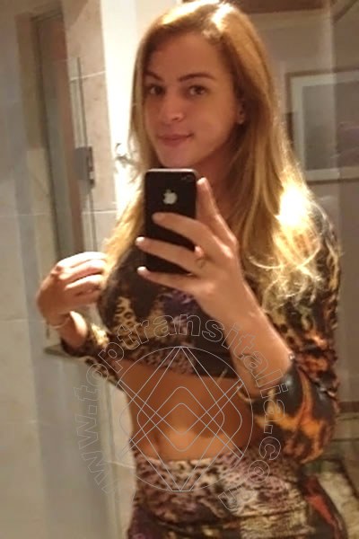 Foto selfie 8 di Dany de Castro Pornostar transex Treviso