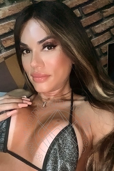 Foto selfie di Raffaela Fontana transex Napoli