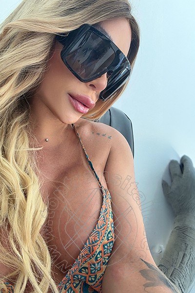 Foto selfie di Ellena Bittencourt transex Roma
