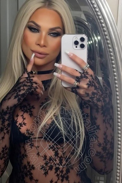 Foto selfie 11 di Bruna Dior transex Alba Adriatica