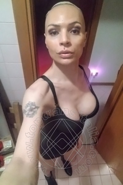 Foto selfie di Alessia Bona Massaggiatrice Bionda transex Piacenza