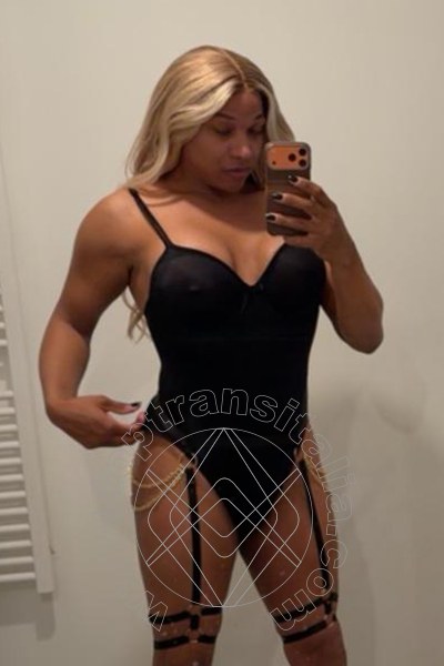 Foto selfie 7 di Adriana transex Napoli