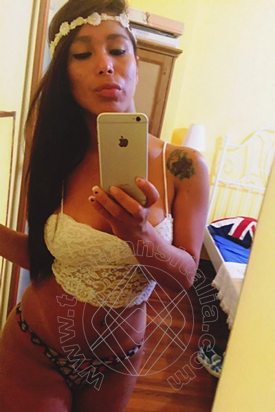 Foto selfie 14 di Raffaela Suriny transex Londra