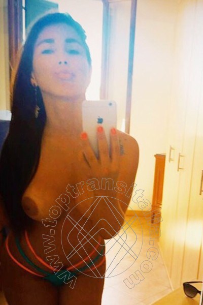 Foto selfie 13 di Raffaela Suriny transex Londra